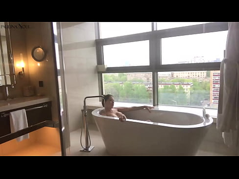 ❤️ Valtava babe runkkaa intohimoisesti pilluaan kylpyhuoneessa ☑ Kotitekoinen porno at us fi.tubesexer-com.ru